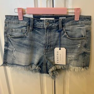 NWT Eunina Denim Shorts Size Medium